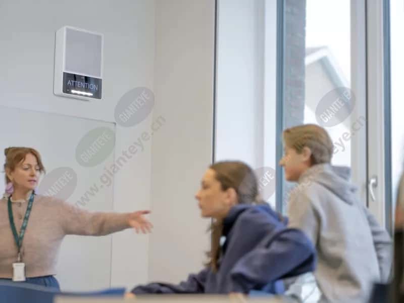 c1710_attention_white_strobe_classroom_2501_hi(2).jpg.jpg
