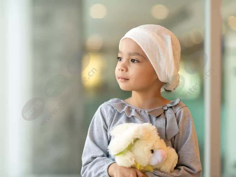child_girl_teddybear_headwrap_2005_2600x1950.jpg.jpg