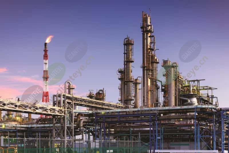 oil_refinery_flare_2112_hi_3-2Mediawithtext.jpg.jpg