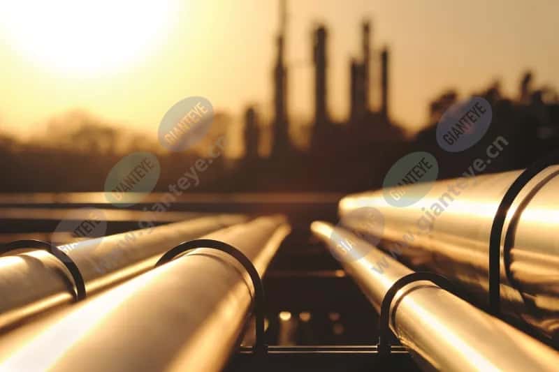 oil_refinery_pipes_gold_1811_hi_3-2Mediawithtext.jpg.jpg
