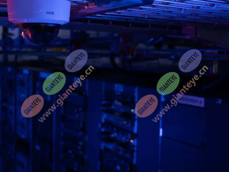 p3267lv_server_room_2212_hi.jpg.jpg