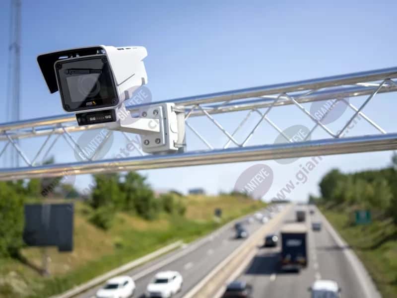q1656le_highway_overpass_02_2307_hi-4-3Mediawithtext_0.jpg.jpg