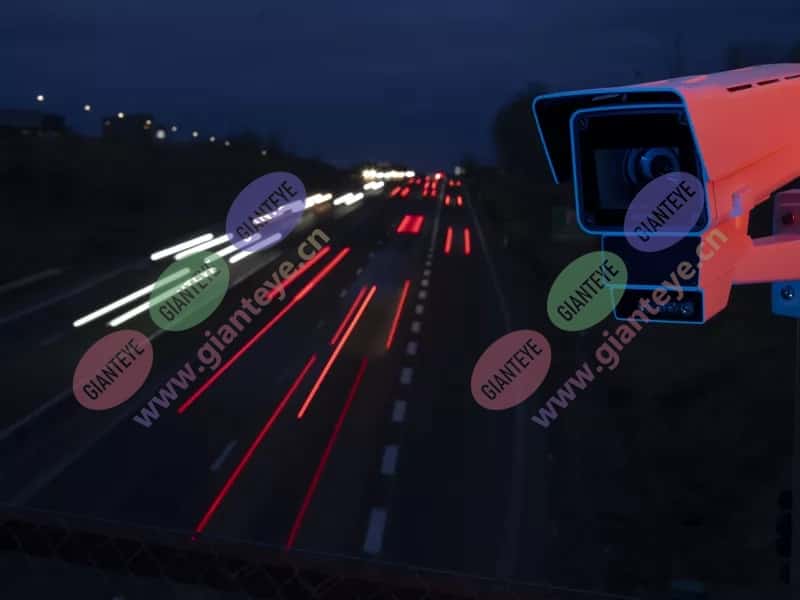q1686dle_highway_night_02_2403_hi-4-3Mediawithtext.jpg.jpg