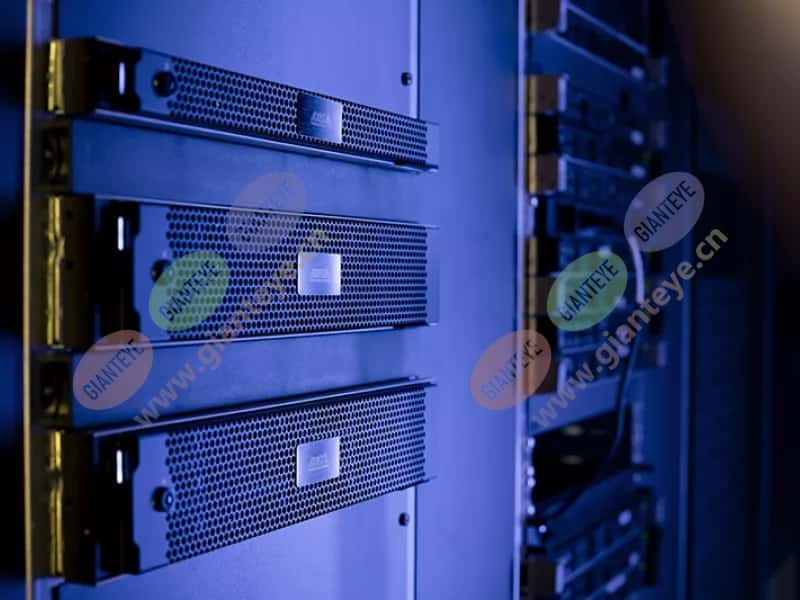 servers_02_2209_lo-4-3Mediawithtext.jpg.jpg