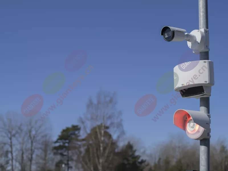 speed_monitor_d2110ve_p1455le_d4100e_red-light_2204_hi-4-3Mediawithtext.jpg.jpg
