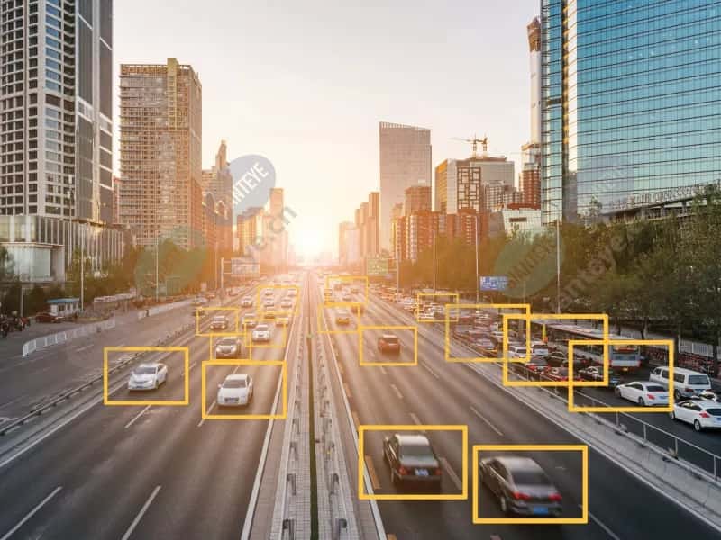 traffic_city_marked_yellow_boxes_1811_2600x1950.jpg.jpg