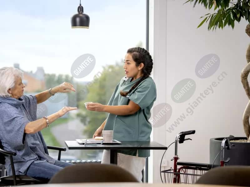 w101_tw1201_old_lady_arguing_with_nurse_2112_hi-4-3Mediawithtext.jpg.jpg